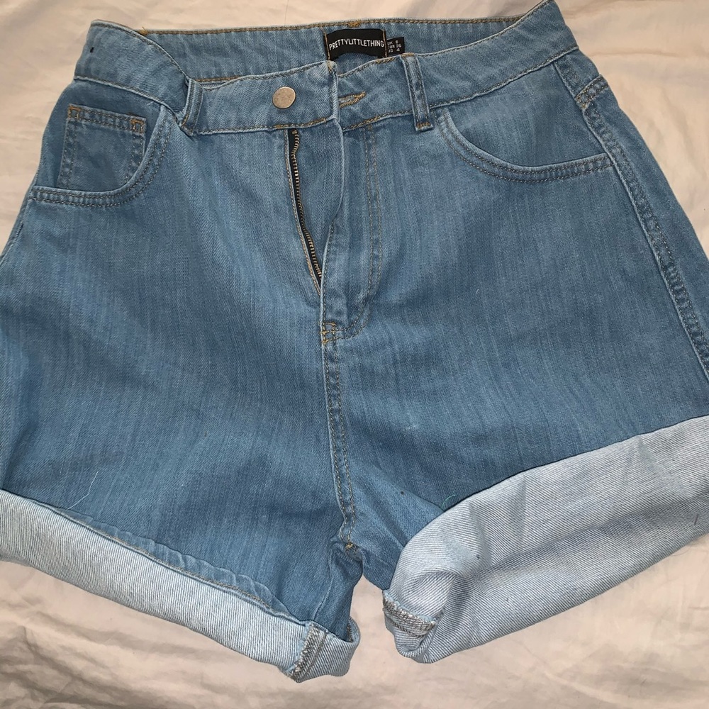 Cute baggy shorts